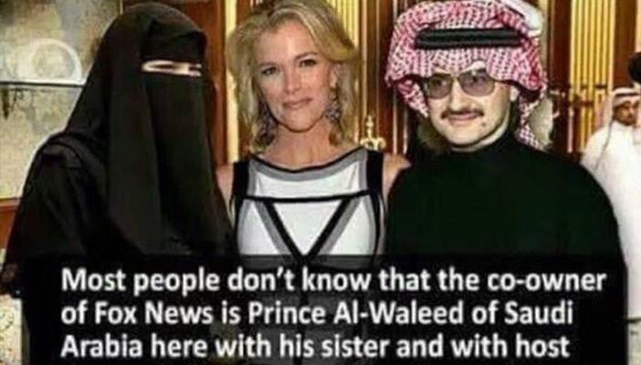 استمرارًا للحرب بينهما.. ترامب ينشر “صورة مفبركة” للوليد بن طلال