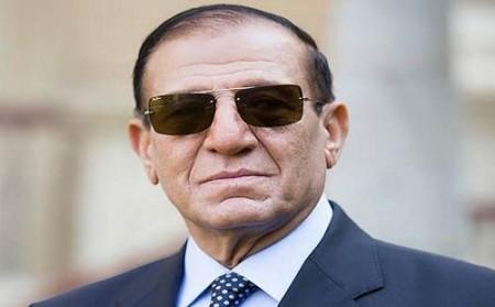 إعلام مصر يبدأ حملة تشويه “عنان” لصالح “السيسي”