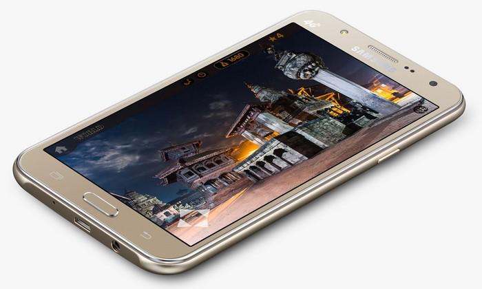 “سامسونج” تكشف عن مواصفات هاتفها الجديد Galaxy J7