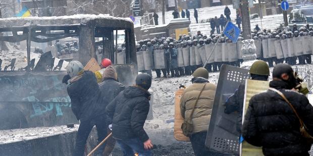 برلمان أوكرانيا يصدر عفوا عاما عن المعتقلين بشرط إنهاء الاحتجاجات