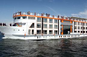 نيابة أسوان تخلى سبيل مدير الباخرة الغارقة المملوكة لشاهيناز النجار