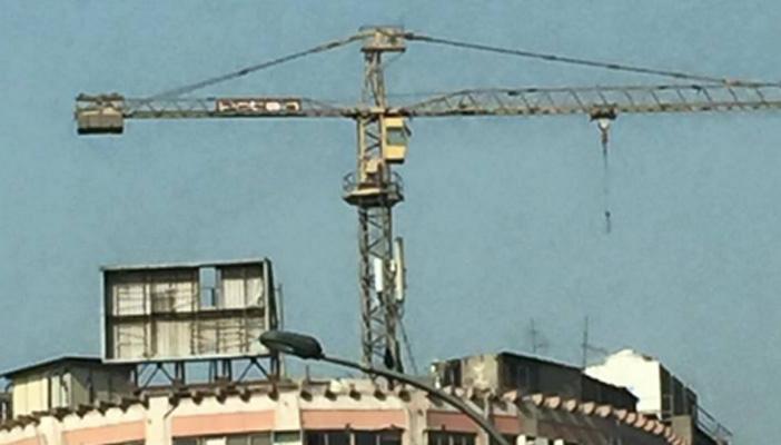 صورة متداولة.. “ونش منسي” منذ 10 سنوات أعلى مستشفى بدراوي