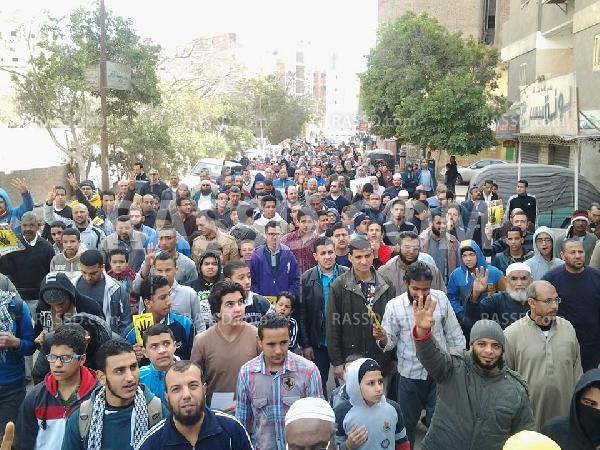 مسيرة بحدائق حلوان جنوب القاهرة رفضا للانقلاب العسكري