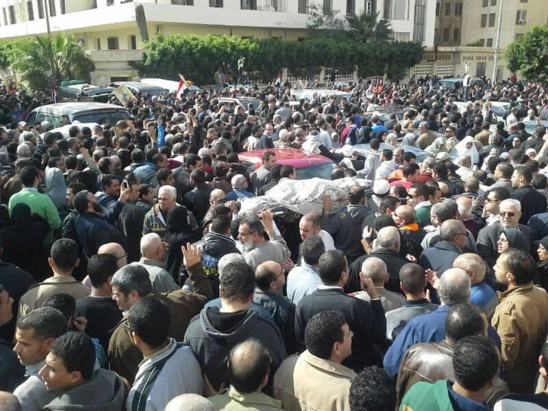 الآلاف يشيعون جنازة محمد عبدالقوي شهيد الأسكندرية