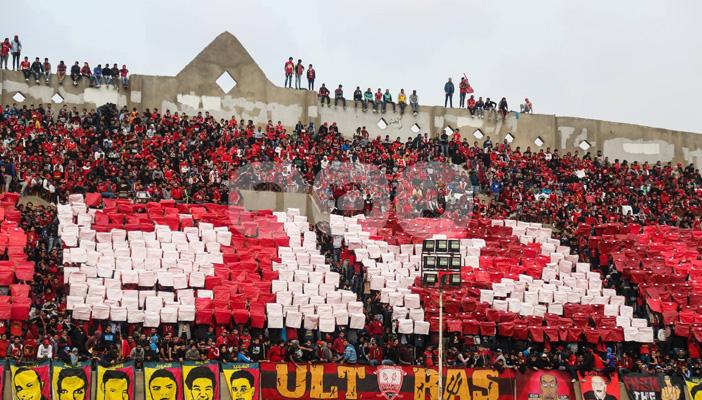 محمود طاهر يطالب بالقبض على من هتفوا ضد الداخلية في استاد “التتش”