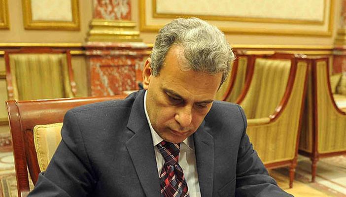 جابر نصار.. رئيس جامعة بدرجة «طبال»