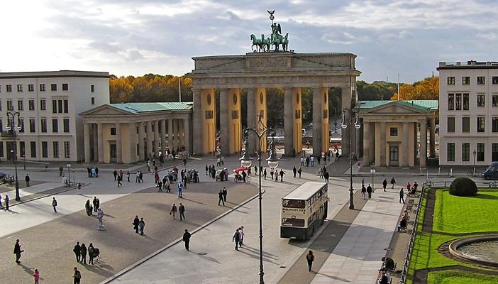 ولاية ألمانية تعتزم تخفيف قيود العمل أمام أبناء اللاجئين