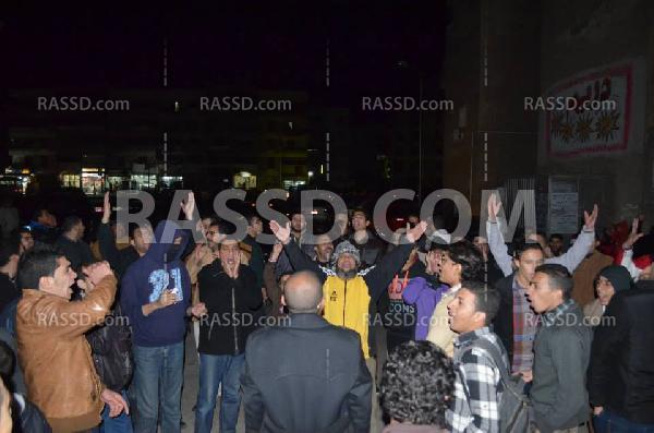 بورسعيد .. وقفة لألتراس ربعاوي أمام منزل أحد معتقليه