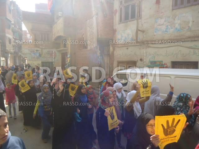 مسيرة لشباب ضد الانقلاب والتراس نهضاوى بقرية أتميدة فى الدقهلية