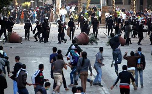 تجديد حبس 7متهمين وإخلاء سبيل 4فى أحداث سيمون بوليفار