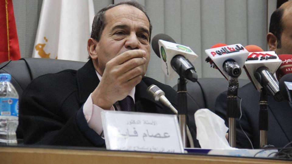 بالصور.. وزير الزراعة: لا يوجد قمح مسرطن في مصر