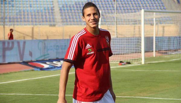 “زيزو” يحذر رمضان صبحي من الوقوف على الكرة في مباراة القمة