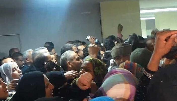 تذمر أهالي “أجا” بسبب تأخر استلام كروت التموين الذكية