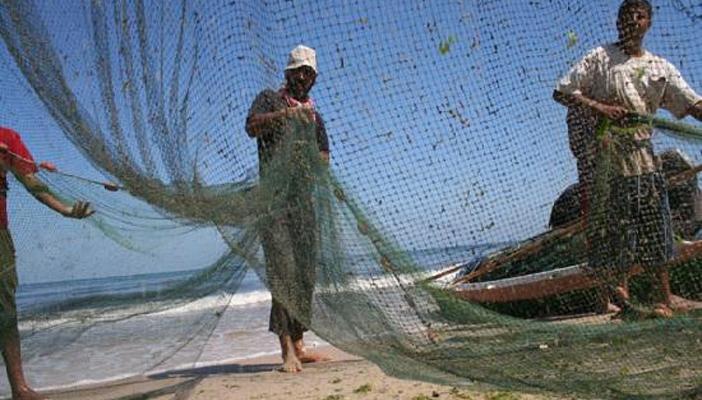 أمن الانقلاب يصادر شباك صيادى الإسماعيلية