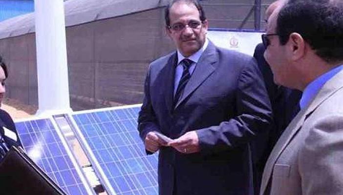 عباس كامل.. الصندوق الأسود لجرائم السيسي