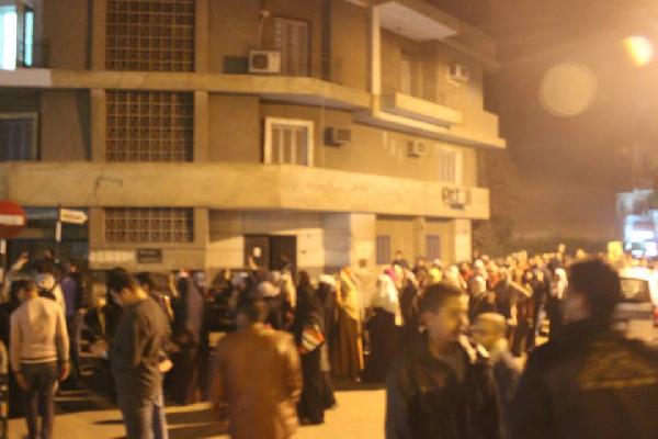 متظاهرو المهندسين يهتفون “عاش الريس مرسي عاش”