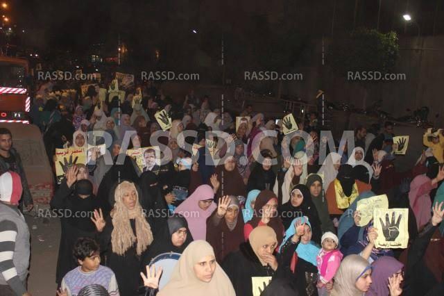 مسيرة ليلية بشبرا تهتف ضد حكم العسكر