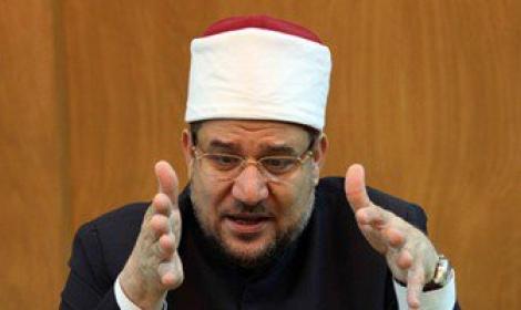 بالمستندات: وزير الأوقاف يُضاعف أجور قيادات الوزارة