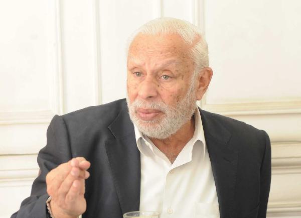 جورج إسحاق: الانتهاكات بالسجون المصرية غير مسبوقة