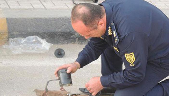 تفكيك قنبلة بدائية الصنع بجوار محطة وقود بالإسكندرية