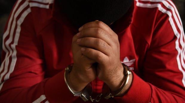 مقابلة مع أسير داعشي: ظننتهم دولة خلافة.. والأمراء تخلوا عنا وهربوا