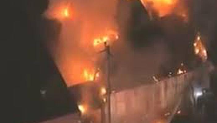 بالصور.. احتراق مركز إسلامي بالولايات المتحدة