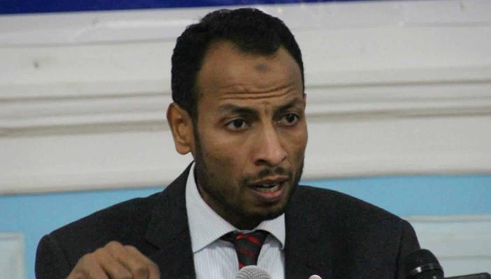 منع نقيب الإعلاميين الإلكترونيين من السفر لماليزيا