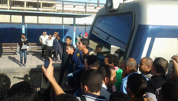 مواطن ينتحر تحت عجلات مترو الزهراء