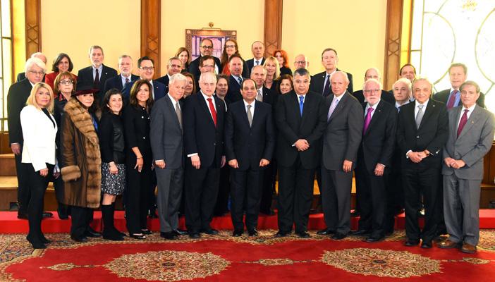 باسم يوسف: الكبير بتاعكم قابل وفد أميركي يهودي.. حد اتهمه بالخيانة؟