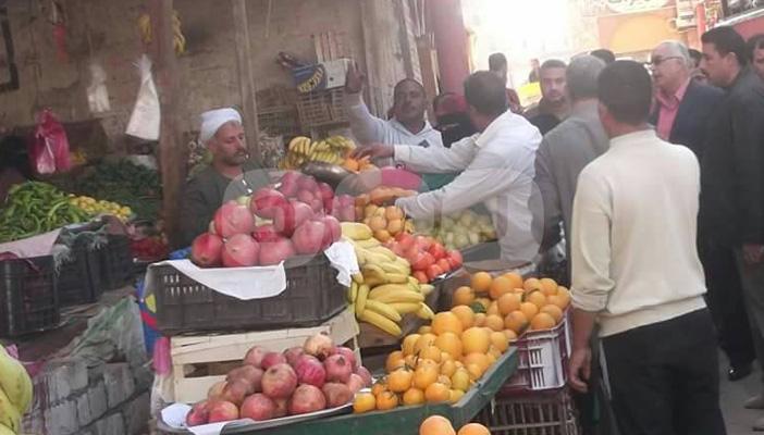 انتعاش أسواق السلع الأساسية بأبو المطامير بسبب ارتفاع سعر الدولار