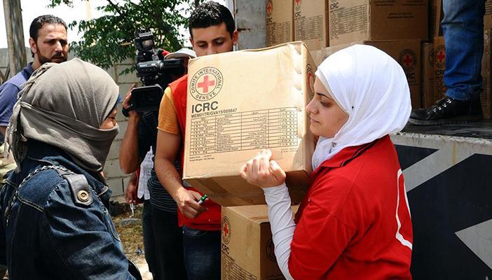 دخول 35 شاحنة مساعدات إلى معضمية الشام المحاصرة