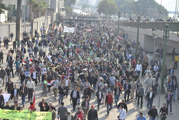 تأجيل محاكمة ضابط بتهمة قتل متظاهر بالزاوية الحمراء لـ22 إبريل