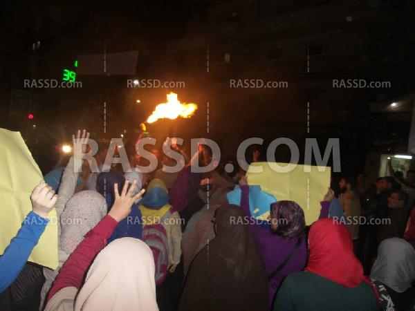 فراشة ليلية مناهضة للانقلاب بمدينة طنطا