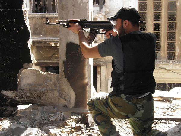 مقتل 68 سوريا بينهم 8 أطفال إثر عمليات عسكرية لقوات النظام