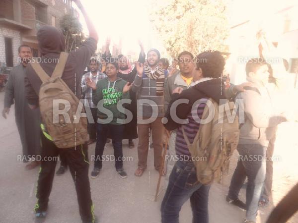 أهالي المعتقلين والشهداء يشعلون مسيرة لرفض الانقلاب بالأقصر