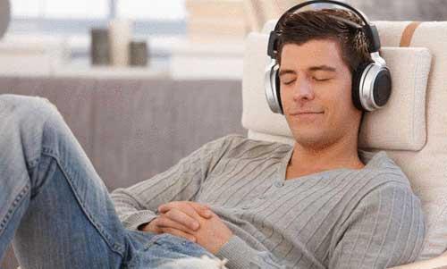 “أبل” تطرح سماعة أذن تراقب الحالة الصحية للجسم