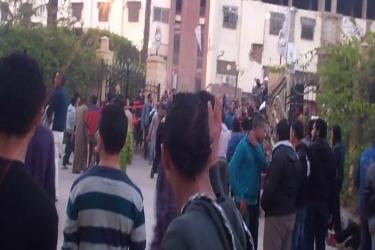 بعد إغلاق دام أكثر من أسبوع ..الأهالي يفتحوا مجلس مدينة دسوق