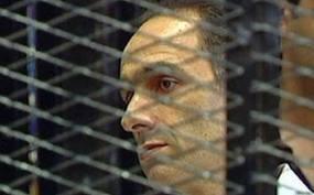 سوزان ثابت وخديجة الجمال ووالدها يزورون جمال مبارك بسجن المزرعة