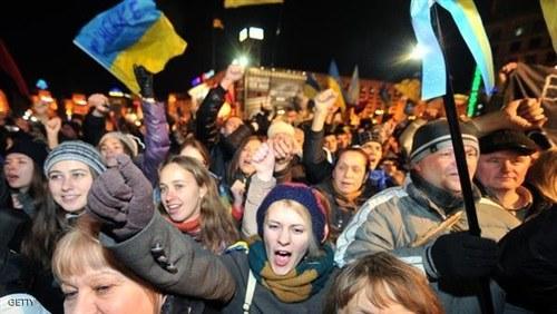 “آشتون” تعلن فرض عقوبات علي أوكرانيا