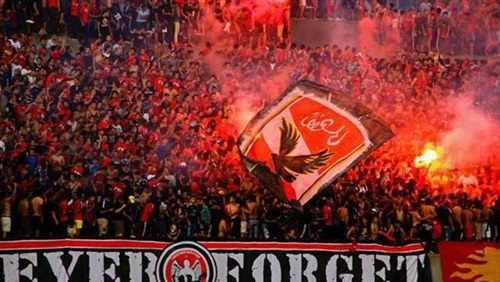 الداخلية تعيد النظر في حضور الجماهير لمباريات كرة القدم