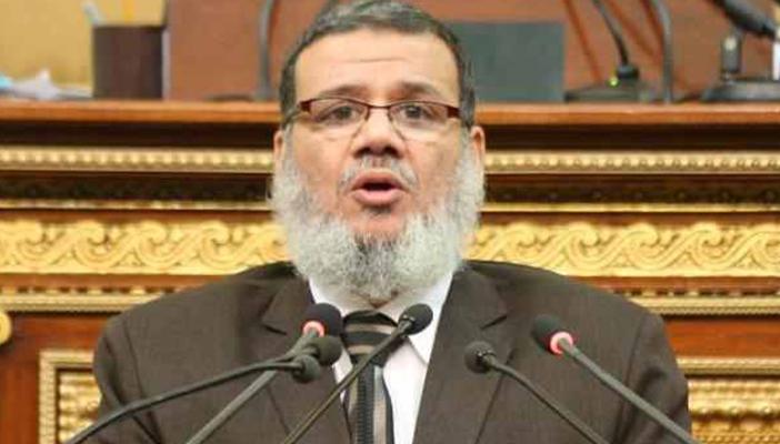 ممدوح إسماعيل: عفو السيسي عن طفل المؤبد يؤكد صحة العقوبة..شوفتوا العبط