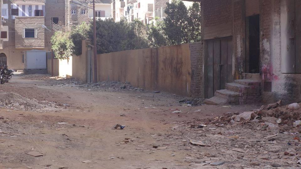 أهالي الأقصر يستغيثون من الإهمال.. ومجلس المدينة غير موجود بالخدمة