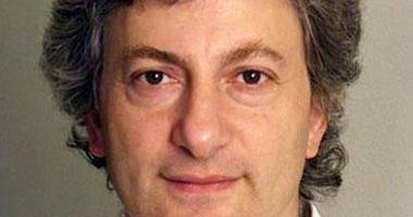 ديفيد هيرست : مصر والإمارات وراء انقلاب ليبيا الفاشل