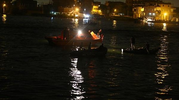 العثور على هيكل مركب أسوان الغارقة