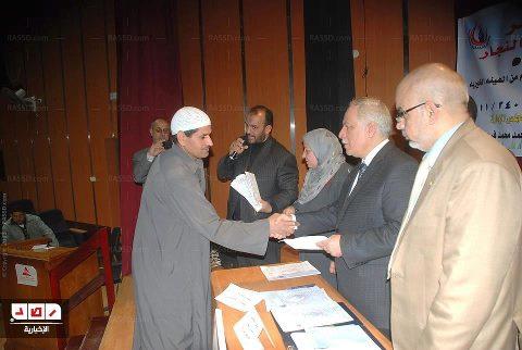 محافظ الشرقية يقرض 51شابًا 250ألف جنية للمشروعات الصغيرة