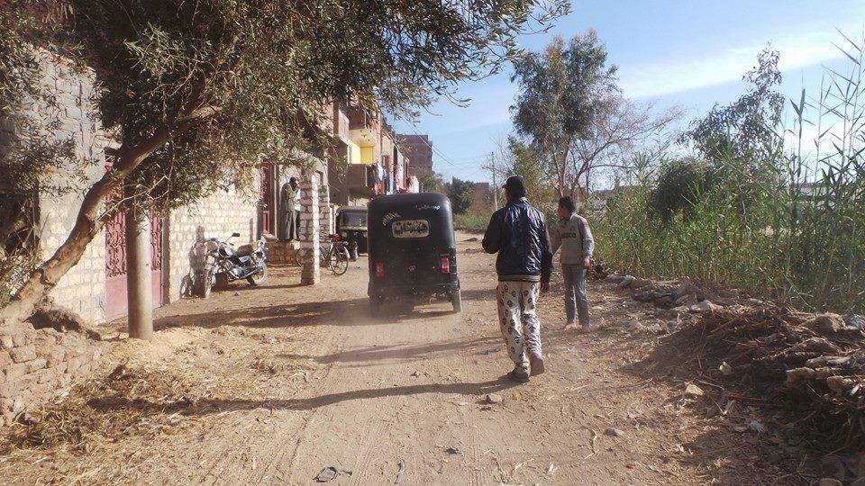 قرى أسيوطية.. مساكنهم العشش ومشربهم الصرف الصحي