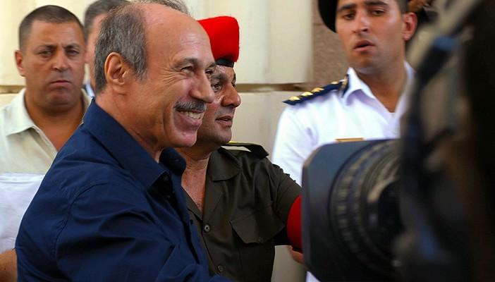 براءة نظيف والعادلي في قضية اللوحات المعدنية