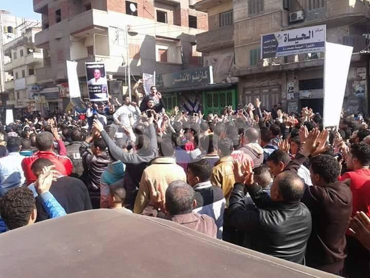 مسيرة بالدقهلية تضامنًا مع أحد المحكوم عليهم بالإعدام في مذبحة بورسعيد