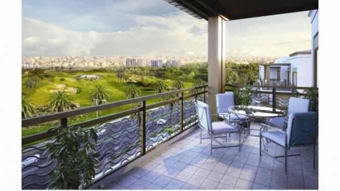 من “ميدان التحرير” إلى “إعمار سكوير”