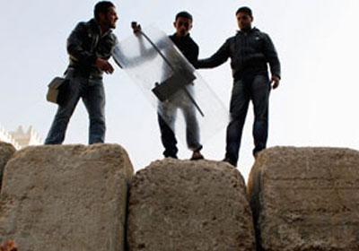 شهود عيان:إصابة طفل بطلق ناري بشارع يوسف الجندي